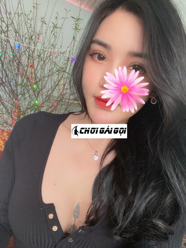 Quỳnh Ly Gái Gọi Chợ Mới Non Tơ Xinh Đẹp 600k 5 408439 600x800 1