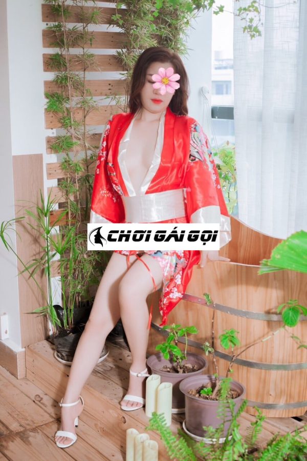 Thùy Vân Gái Gọi Lào Cai Gái miền bắc xinh đẹp 4 712416 600x899 1