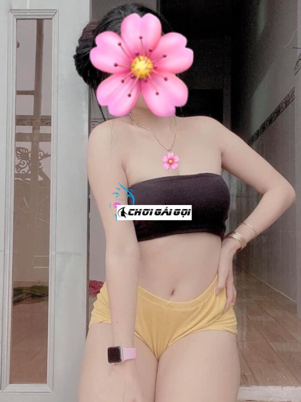 THU THUỶ GÁI GỌI QUAN SƠN XINH SANG CHẢNH VÚ DẸP MÔNG CONG 4 fc9e0e2c 0176 4c4b a9d6 51e140c506f6 600x800 1